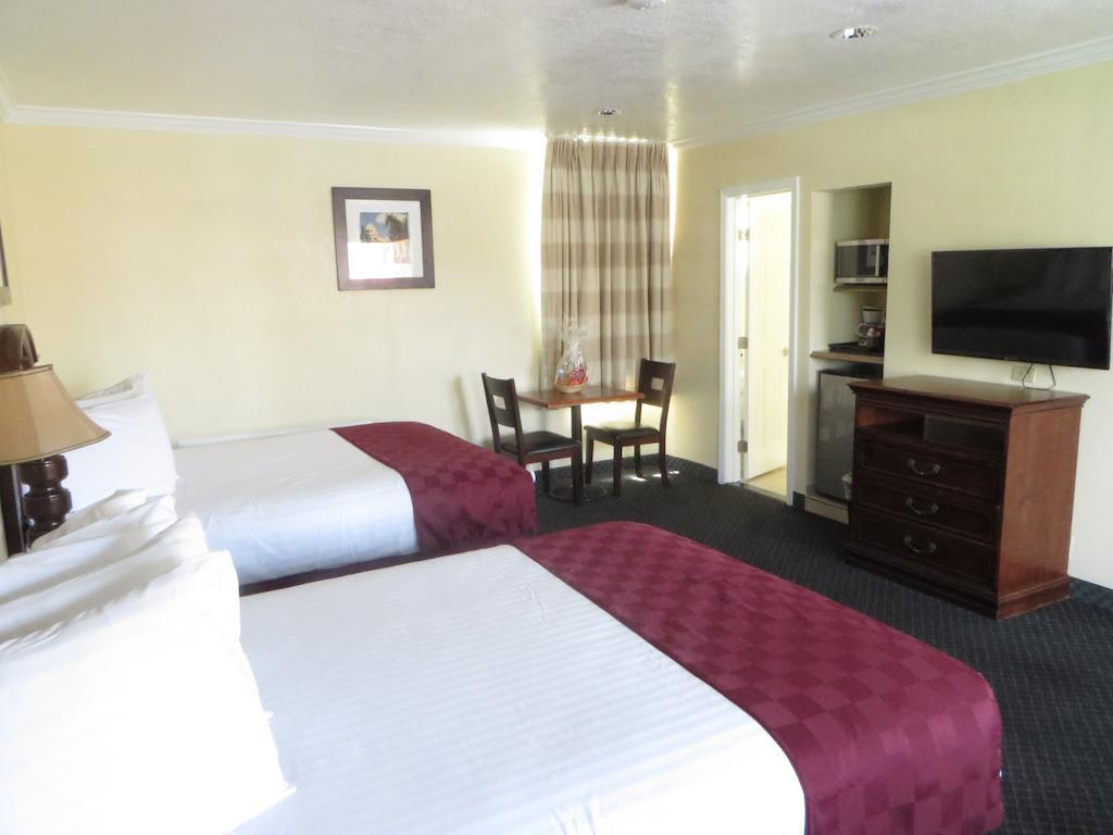 Best Inn & Suites Buena Park Eksteriør billede