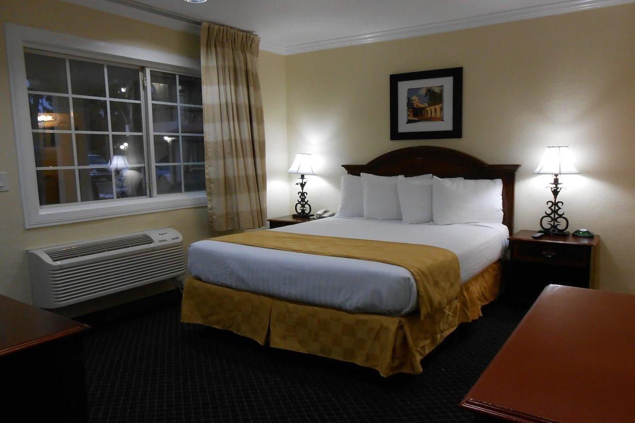 Best Inn & Suites Buena Park Eksteriør billede