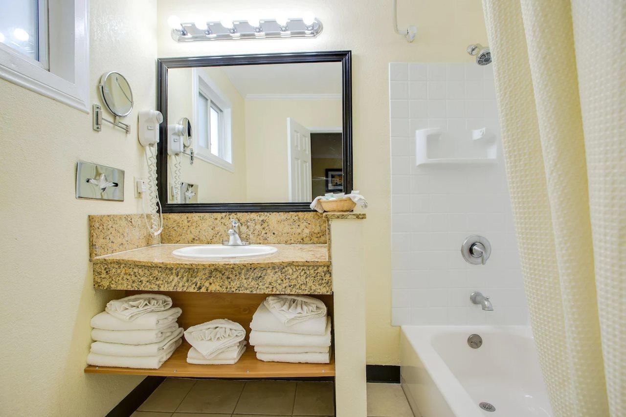 Best Inn & Suites Buena Park Eksteriør billede