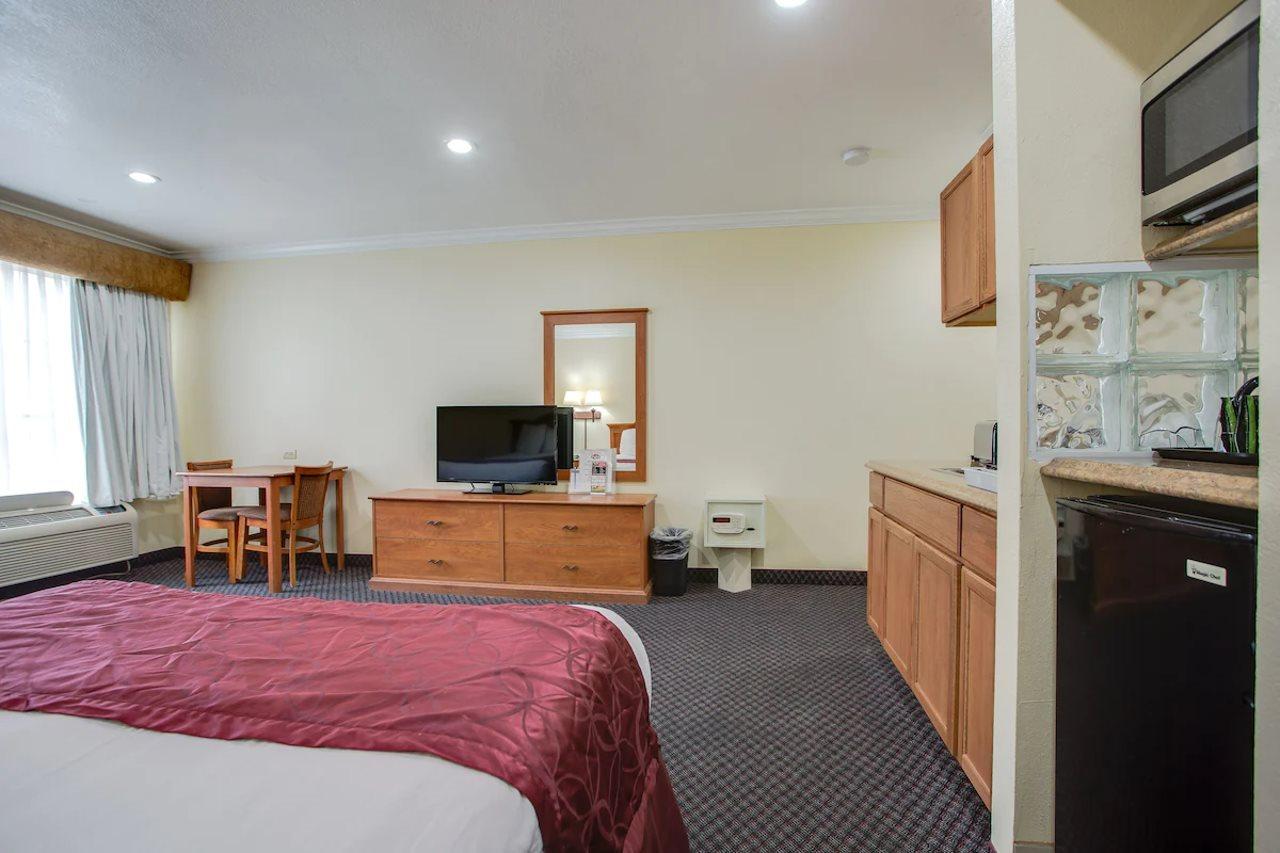Best Inn & Suites Buena Park Eksteriør billede