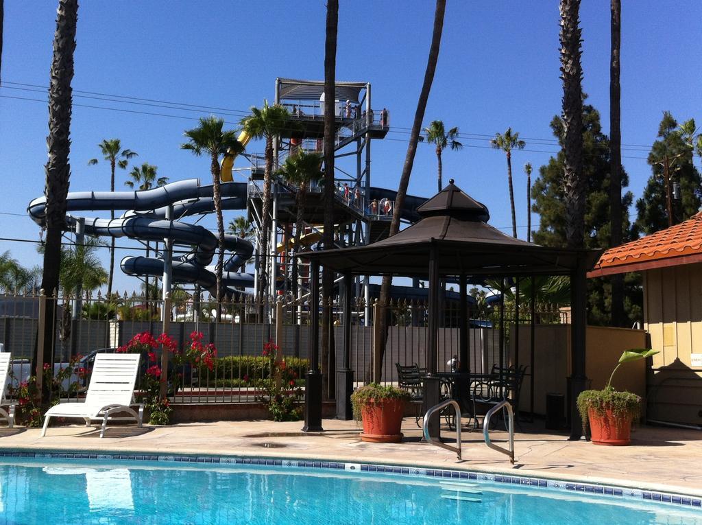 Best Inn & Suites Buena Park Eksteriør billede